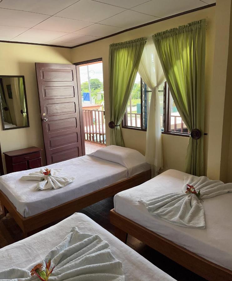 Hotel Sierpe River- Oleaje Sereno Ngoại thất bức ảnh